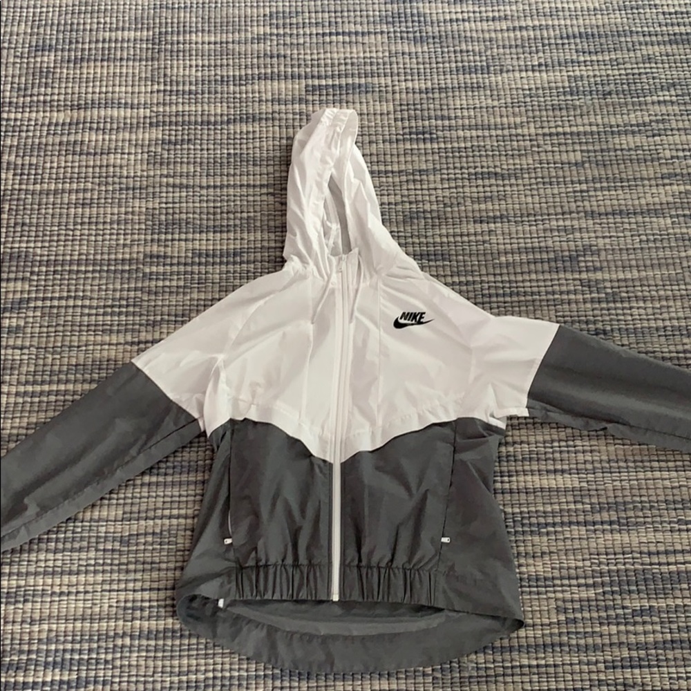 Women’s Nike Windbreaker